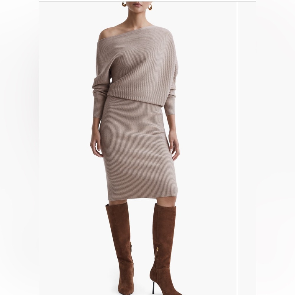 Reiss Stylish one-Shoulder long sleeve rib sweater dress
